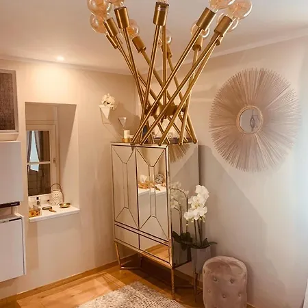 Luxury Palace No1 *