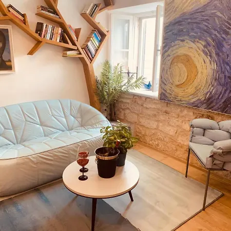 Lejlighed Luxury Palace No1 *