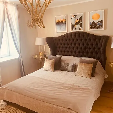 Lejlighed Luxury Palace No1 *