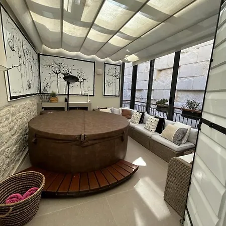 Lejlighed Luxury Palace No1 *