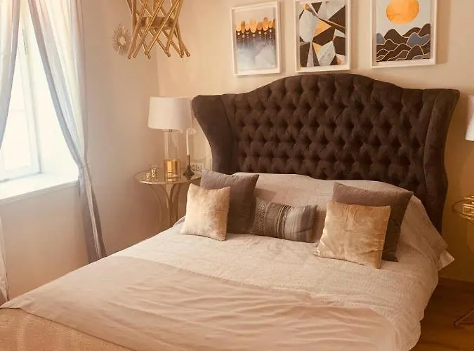 Apartamento Luxury Palace No1 *