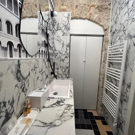 Apartment Luxury Palace No1 *