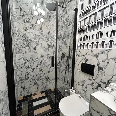 Luxury Palace No1 Apartment *